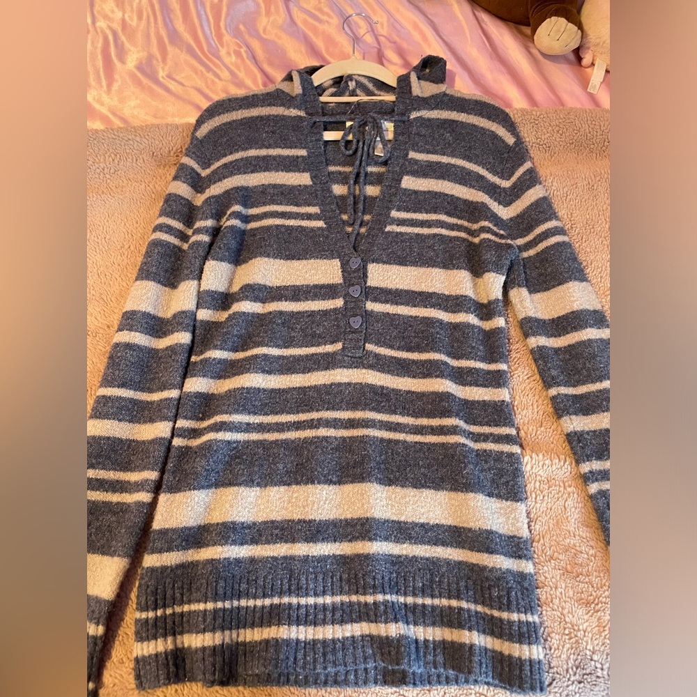 Soft sweater with heart buttons